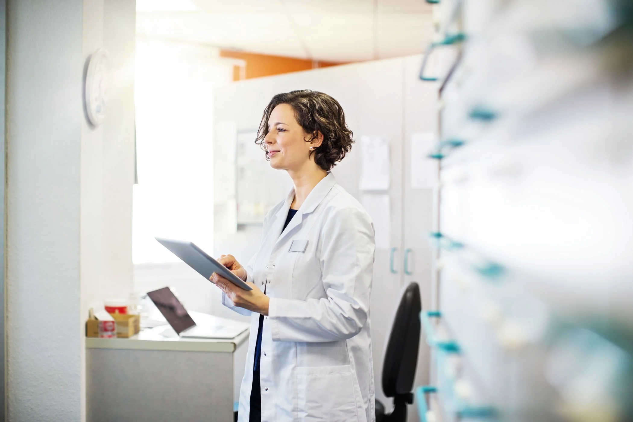 GettyImages-537316778_web female doctor staff